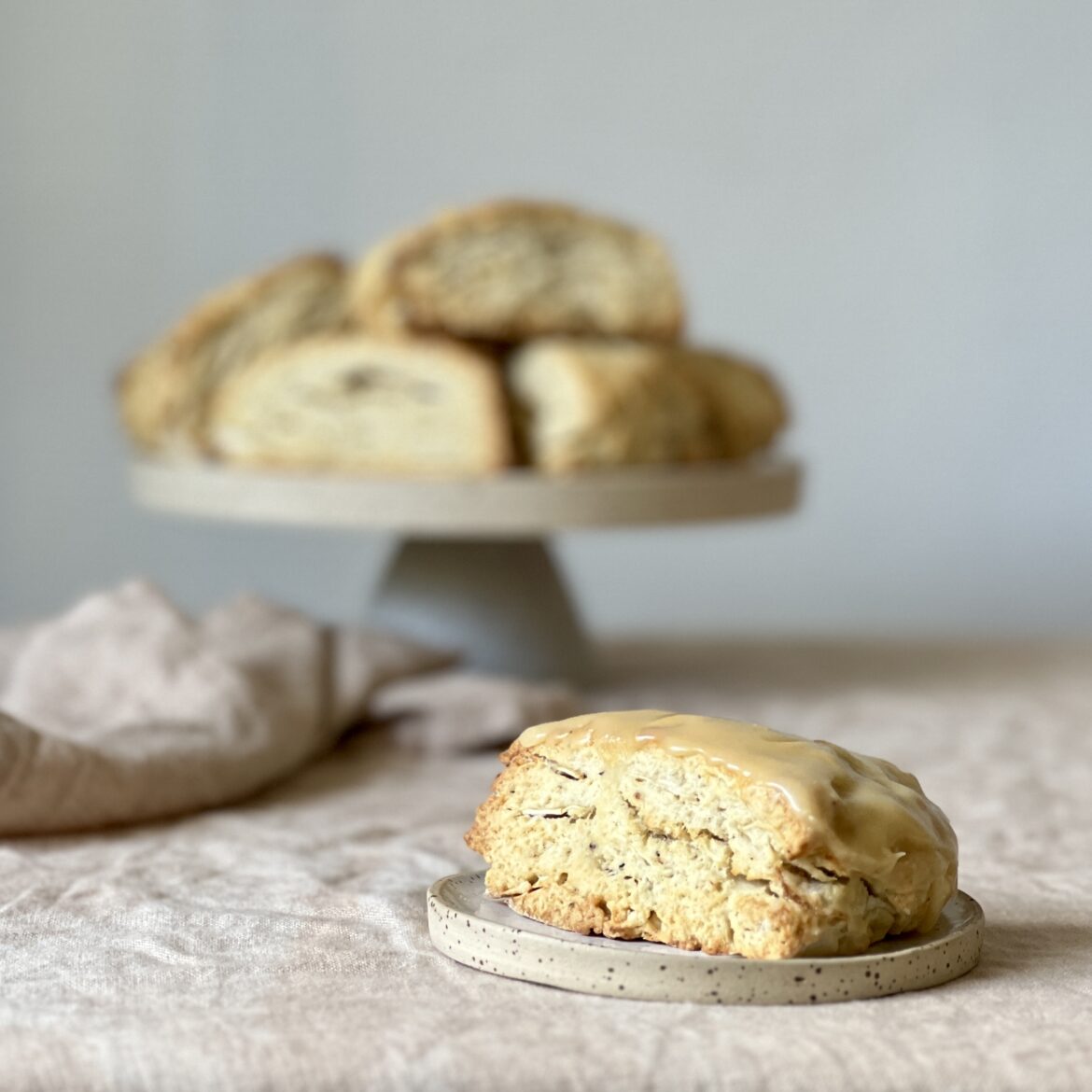Apfel-Chai-Scones