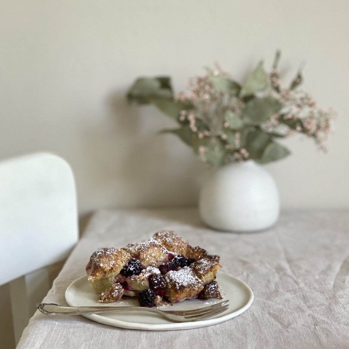 Brioche-Auflauf-mit-Brombeeren