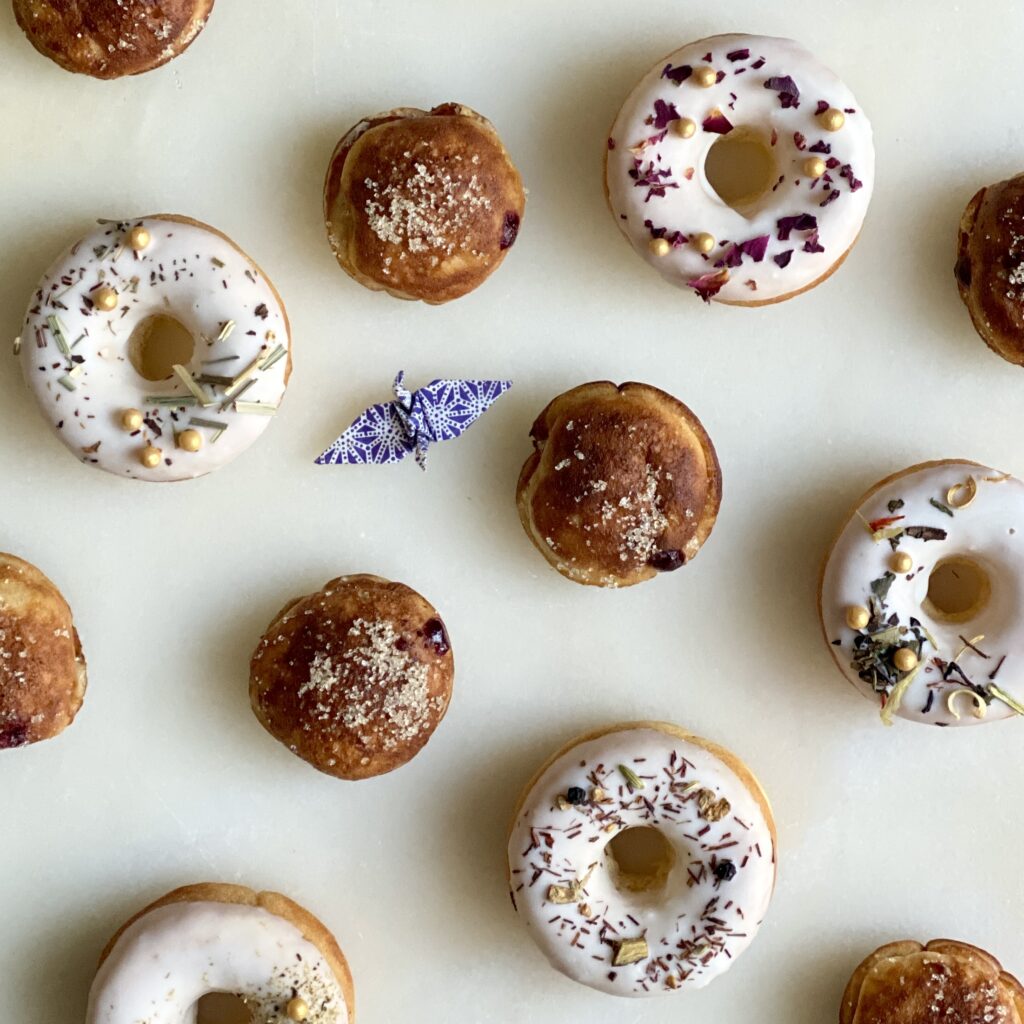 Donuts mit Tee-Deko