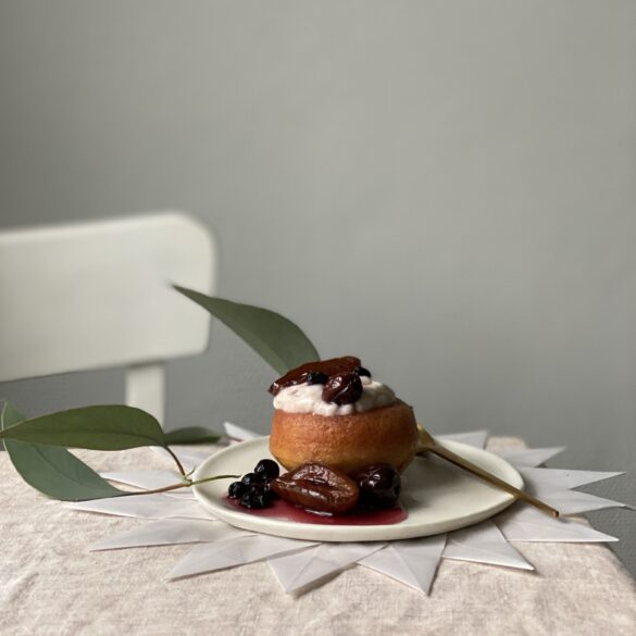 Rumtopf-Savarin